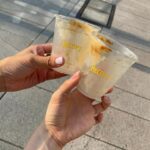 Yeonjung Instagram - 둘다 연습실 도착전에 다 마셔버렸다😂 언니 잘마셨습니다🫶🧚