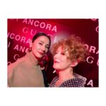 Yoh Yoshida Instagram - GUCCIの新クリエイティブ・ディレクターサバト・デ・サルノのデビューコレクション「Gucci Ancora」のお披露目イベントにご招待いただきました。 一夜限りの演出が施された国立競技場の屋内練習場トラックは、遠くからでも分かるほど真っ赤に染まっており、サバトが掲げる「もう一度、ファッションに恋をしよう」というメッセージをひしひしと感じる、愛と情熱に満ちた空間でした。 会場では、ロンドンを拠点に活動するRina Sawayamaさんのパフォーマンスもあり、 モデル、女優、スタイリスト、文化人など、 各方面で活躍される皆様がひとつところに集い、ファッション愛を、思い思いに表現・シェアされていました。 ミケーレからバトンを渡されたサバトが展開する新しい世界を、これからワクワクと楽しみたいと思います。 サバトのコレクションから発想した着物スタイルも、今度やってみようかな👘✨ お久しぶりの皆様にも再会☺️ そして 昼間の撮影ぶりの笑、 りーさちゃん♡ 皆様、見目麗しく、 実に眼福でした✨ @riisa1018naka @rinkokikuchi @elaiza_ikd @mari_natsuki @yuri_tune @_juri_art_ HM:井手真紗子 @masako_ide I went to GUCCI's new creative director Sabato's collection unveiling event! I was intoxicated by the bright red world where I could really feel a passion for fashion, and I decided to be more proactive about fashion this year! @Gucci @sabatods #GucciAncora #GucciSS24
