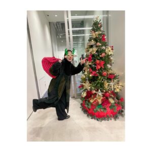 Yoh Yoshida Instagram - 今日は大忙しやねん🎅

みなさま、
メリークリスマスイヴ🎄✨🎁