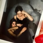 Yolanthe Cabau Instagram - We have before us a brand new book containing 366 blank pages. Let us fill them with all the forgotten things from last year-the words we forgot to say, the love we forgot to show, and the charity we forgot to offer. Let’s not hate, but cheer each other on. Let's pray that those who have been wronged will finally have justice and peace of mind. my wish for you: Comfort on difficult days, smiles when sadness intrudes, rainbows to follow the clouds, laughter to kiss your lips, sunsets to warm your heart, friendships to brighten your being, faith so that you can believe, confidence for when you doubt, courage to know yourself, patience to accept the truth, Love to complete your life. Happy new year!! 💓