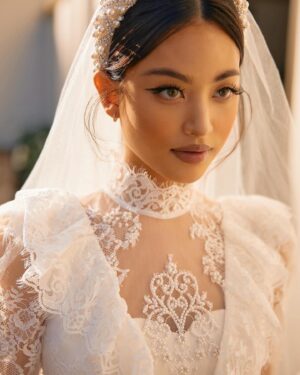 Yongwaree Anilbol Instagram - I’m so honored to be @sretsisofficial bride. Thank you @pimstarr and Sretsis team for putting my vision together. Walking down the aisle with Ave Marie in this dress is a dream.🌹#WillYouMarryFah