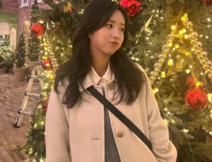 Yoon Bo-mi Thumbnail - 343.3K Likes - Most Liked Instagram Photos