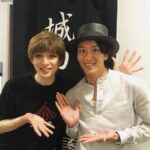 Yu Shirota Instagram - お客様シリーズ⑧ 隆太くん!! 忘れられない、最も濃い最高の時間を過ごしたドラマ”ROOKIES”の恩師。本当に熱くて、優しくて、川藤先生そのものでした☺︎当時28歳だったなんて考えられない、、実は幕間、ハプニングで顔を合わせてしまい、驚きと同時に、めっちゃくちゃ嬉しくて一気にテンションmaxまで上がりました🕺笑 . 浅野さん!! 同じく“ROOKIES”でどんどん熱血になっていく教頭先生役。ベンチからメンバーを見守る教頭の熱い目、最高に好きでした!!舞台もいつも拝見しているけど、お芝居に圧倒されます。大好きな大先輩。 . ここからはチーム”ロミオ＆ジュリエット” . 和樹!!10代の頃は完全なるライバル。そこを経て、今は時に共に、時にバラバラに戦う仲間。”テニスの王子様”に続きロジュリでも敵対する役を経て(ティボルト役でダブルでもありました)いよいよ“ファントム” 初めて戦友の演出をさせてもらいます。地獄の日々の始まりかもしれないけど、最高に素敵な、加藤和樹にしか出来ないエリックを共に作ろうぞ!!笑 . かっきー!! 共にロミオ役として戦った戦友。何よりの印象は”悟空の身体を持つ男”笑 すんごくバランスの良いカッコいい身体に、当時めっちゃ憧れた笑 そしてストイックな姿勢は、いつ観ても素晴らしい。来年は”スクールオブロック”羨ましいぃぃ!!!! 観に行きます☺︎ . みつくん!! すんごく久しぶりにお会いできた!愛しのマーキューシオ!!と、同時にティボルトを演じた日は”憎っくきマーキューシオ”でした笑 同じオーブで再会出来るのは本当に嬉しい。みつくんのマブの女王カッコ良かったなぁ☺︎ またやろうね!! . ゆうすけ もうね、この人のダンスはヤバイ。本当に凄い!!その表現力を持って演じた”死”は見る度に進化して、もはや”神”レベル笑 毎回観劇に行っては、この”死”に泣かされている。(語彙力なさ過ぎて伝わらない) また僕のためにダンスメインのお仕事もやって下さい!!笑 . そして、愛しのジュリエット!莉奈! 初演では、うぶな透明感の塊のジュリエットを、再演では、更に、芯のある強さとしなやかさを兼ね備えたジュリエットを演じた莉奈。僕のロミジュリ愛に匹敵する(この愛の強さ、自分でも怖いくらい)愛を持った人。またゆっくり語ろうぜい!! . キャピュレットのティボルトの女の1人(?)まゆころちん!!稽古場では毎日同じネタで笑ってたけど、ちょっとここには書けないかな笑 この日も玉置さんちの成実ちゃんに同じことを弄られていましたとさ笑 またやろうねー☺︎ . 成実!仕事は一緒にした事はないけど、昔からの仲。”キンキーブーツ”も最高だったぜ!!最近ミュージカルで活躍していてとても嬉しい!いつか共演したいね☺︎ . クイズ!! 文字通りクイズのスペシャリスト!!キーワードを出せば、あっという間に次から次へと面白いクイズを出題してくれる天才!!その才能と頭の回転の速さは”人狼”でも発揮され、僕の周りの”人狼スペシャリスト”達の中でもTOPのプレイヤー!!(Gaigoは別物。笑) そのうち一緒に面白いことをやる予定☺︎ . アンミカ様御一行!! “人狼”といえば、アンミカさん、有村昆さん等を中心とした人狼会!!まだ数回しか参加出来てないけど、初心者でも楽しめる、とっても気さくで、気楽な会!本当に笑いが絶えない人狼。素敵。自分のホームの人狼は、基本マジ喧嘩かってくらい白熱した戦いが続いて、初心者の方がくると圧倒されてしまいます笑(基本みんなゲームに真剣なのです。負けず嫌いの集まりなのです) 皆様ご観劇どうもありがとうございました!! . . #ピピン #佐藤隆太 さん #浅野和之 さん #加藤和樹 さん #柿澤勇人 さん #MITSUAKI さん #大貫勇輔 さん #フランク莉奈 さん #河本麻祐子 さん #玉置成実 さん #アンミカ さん #セオドールミラー さん #滝川クリステル さん #エミレターナ さん #遠藤美和 さん #お客様シリーズ
