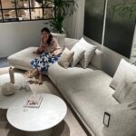 Yu Yamada Instagram – BoConcept青山店で
リビングの家具を揃えさせていただきました!!

事前に間取りを伝えておくと
その場で3Dデータで作成したレイアウトが見れて
具体的に想像できるのが最高によかったです♡♡♡

最近セレクトした家具が届いたので紹介しまーす！
リラックスできる空間の中にも
ソファの素材で少し遊びを
ラグの柄と色にもアクセントを入れてみました✨

大きいソファでゆったりできる
これからの日々が楽しみーーー！！

@boconcept_jp

#boconcept 
#ボーコンセプト
#ad