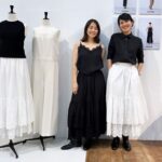 Yuka Itaya Instagram – 展示会初日、ゆり子　@yuriyuri1003 登場！
久しぶりにゆっくりと、お喋りしながら
たくさんSINME の服を着てくれた。
作る側にとって、展示会は独特の緊張感があるけど
新しい洋服たちが、着る人によって生き生きしだすと
本当に嬉しい。
そのワクワクは、アドレナリンが、どびゅーです。
ロングブーツも似合ってた。
冬にたくさん履いてね。