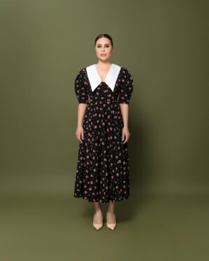 Yulia Mikhalkova-Matyukhina Instagram - Дорогие мои! С Новым Годом!
Вы у меня все очень разные. Молодые и взрослые, парни и девчонки, с Дальнего Востока, Сибири, Урала, Кавказа, Крыма, Донбасса, Питера и Москвы - со всей страны.
Но каждому из вас я хочу пожелать одно: берегите своих родных и близких, ищите радость в каждом мгновении жизни, любите, творите, верьте, покоряйте новые вершины!
Пусть новый год станет для вас, для нас, для всей России годом новых побед!
С праздником!
Обнимаю всех😘