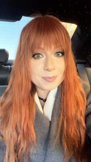 Yuliya Savicheva Instagram - Сегодня, в 00:00 выходит мой новый EP «Под кожей»!
Жду от вас обратной связи в комментариях!