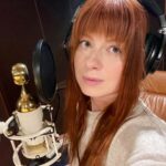Yuliya Savicheva Instagram - А тем временем записали заглавный трек к будущему альбому. 6 треков о любви и предательстве, борьбе с самой собой - все, как мы с вами любим 😌 А пока впереди «Девочка». И, я надеюсь, она вам так же понравится как и мне ❤️