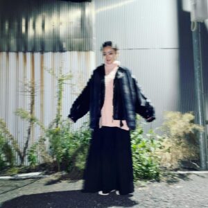 Yumi Adachi Instagram - 🤍🤍🤍
2023年。
すこやかでありますように。