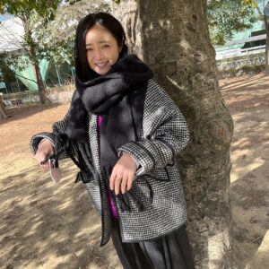 Yumi Adachi Instagram - 💜💜💜
さっむ〜い！
の、時の顔。
