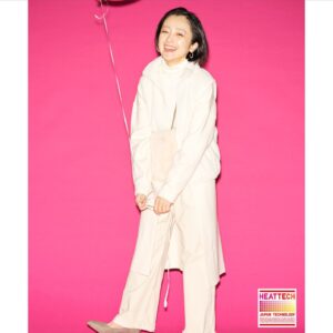 Yumi Adachi Instagram - ❤️❤️🤍
newヒートテック
#ユニクロ#見せる極暖
@uniqlo_jp
・
写真の洋服は全部ユニクロだよ🎈
