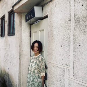 Yumi Adachi Instagram - 🩵🤍🩷
映画『アイスクリームフィーバー』の撮影の時の写真📷
これは去年の夏。それから真冬にも撮影して。
本日、公開初日！
@icecreamfever_m