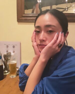 Yumi Adachi Instagram - 💙💙💙
すんごく眠かった時。