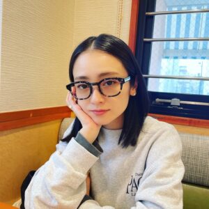 Yumi Adachi Instagram - 🤍❤️🤍
GWも稽古の日々だったけど、
なんとか子供達とマリオの映画観たりした🎬
