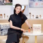 Yuna Kim Instagram - @diorbeauty #디올스킨케어 #디올프레스티지 #디올프레스티지르꽁쌍뜨레이으 #디올쟈도르 #쟈도르퍼퓸도 #DiorSkincare #DiorPrestige #DiorParfums #JadoreDior