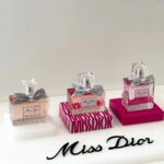 Yuna Kim Instagram - NEW 미스디올 퍼퓸🎀 #디올향수 #미스디올 #미스디올퍼퓸 #MISSDIOR #LOVEOUTLOUD #MISSDIORPARFUM @dior