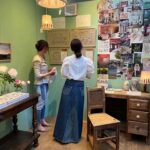 Yuriko Ishida Instagram - coral & tusk @coralandtusk のデザイナー ステファニーと。 本日2023.5.5は やっとやっと直接お会いする ことができた，幸せな日。 コーラルandタスクの15周年、そしてそれを記念したステファニーの素晴らしい本の出版を記念したイベントが 表参道のH.P DECO にて 5/12まで開催されています。 本の中には、まだどこにも話してない秘密の？コラボレーションのお知らせもあります。 でもまだそれを世の中に出せるのは数ヶ月後になるかと思いますが…お楽しみにしていてください。とにかく、ステファニーから放たれるまっすぐで明るくて力強いパワーが本当に好きです。👏🏻👏🏻👏🏻 明日は大阪でイベントがあるそうです。関西方面の皆様、是非お出かけください。 #coralandtusk