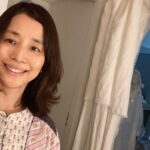 Yuriko Ishida Instagram - インスタの更新を 忘れていたわけではないのですが この夏、暑すぎて体調が乱れておりました。夏ってこんなに暑かったっけと毎年思いますが 今年は特別暑かった気がします。 そして気がついたら 髪が伸びてました。私としてはかなり長めですが、これもなかなかいいなぁと思ってます。 秋からは、さらにいろんな撮影が始まります。 好奇心と向学心、童心を忘れず 日々丁寧に生きて行きたいです。