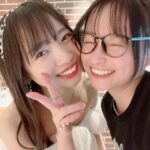 Yuuka Kageyama Instagram - #齊藤京子卒業セレモニー 本当に本当にお疲れ様でした。 瞬きのほんの数秒で京子との思い出が溢れるように蘇ってきます。 あの3人が奇跡的に同卓になったオーディションの待ち時間、 初めて心の奥底の話をした新幹線、 念願だった京子センター楽曲のMV撮影… 私が京子についた嘘はMV撮影のカエル（詳細はキョコロヒーさんのYouTubeにて）が最初で最後…だと思っていました。 ライブがすぐそばに迫ったある日、 「本番になれば泣かなくなるようになるか」 そんな話をしたね。 「当日は何も感じなくなる！それより友達の卒業の方が悲しくて泣いちゃうわ！」 なんて。 嘘です、私は自分の卒業セレモニーでたくさん泣いたし、ずっとずっと寂しいきもちでいっぱいだった。 だから、最後は笑顔を見られて本当に嬉しかったよ。 この先もずっとずっと、自分を愛して自分らしく楽しんでいけますように💎 そしてこれからもたくさん遊ぼうね。 いつもありがとう。 京子大好き！ そして、 おひさまのみなさま、これからの日向坂46も何卒よろしくお願いします。 3枚目は、昨日の晴れ姿のような儚い美しさを感じて撮りました🤍 #チーム卒業生