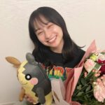 Yuuka Kageyama Instagram - 影山優佳、23歳になりました🌱 いつも支えてくださり本当にありがとうございます！ 幸せを幸せとすなおに受け止められて感謝の言葉を伝えられるあたたかい人になりたいです☺︎ これからも何卒よろしくお願いします！　 #影山優佳23ちゃい #モルペコと花💐 #おやつさがし #happybirthday to me:)