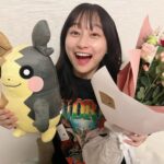 Yuuka Kageyama Instagram - 影山優佳、23歳になりました🌱 いつも支えてくださり本当にありがとうございます！ 幸せを幸せとすなおに受け止められて感謝の言葉を伝えられるあたたかい人になりたいです☺︎ これからも何卒よろしくお願いします！　 #影山優佳23ちゃい #モルペコと花💐 #おやつさがし #happybirthday to me:)