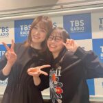 Yuuka Kageyama Instagram - ひかるちゃん、#ふらっと954 & #Ray 卒業おめでとう💐 最終回という大切な日に呼んでくれてありがとう。 どんな時でもひたむきに頑張る姿が本当にかっこいいです！ 無理はしすぎないでね〜 ラジオでも話してくれたけど、2人でロケ行きたい！夢！ あと今度何食べるか決めよ〜🍖🍣🍲 わくわく☺️ #たかし #ひかるトゥース