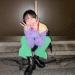Yuuka Kageyama Instagram - いよいよ本日25:07〜テレビ東京『ハコビヤ』始まります🚗🎁 どなたでもどんな瞬間でも背中を押してくれる、そんな心温まるストーリーと伏線の数々に存分に浸っていただきたい大切な作品です。 第一話のお届け物はギター🎸どんな想いの交錯があるのでしょうか。 ぜひみなさんの感想もリアルタイムで共有いただけたら幸いです🌸 わ〜〜楽しみだよ〜緊張するよこわいよ〜 見てもらえるといいなあ〜〜 #ハコビヤ #影山優佳