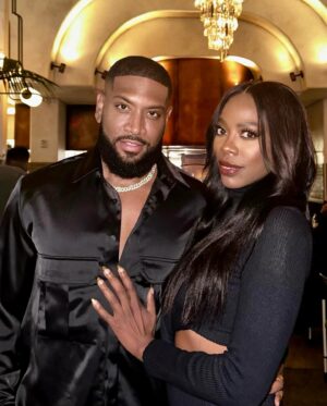 Yvonne Orji Instagram - Me: Thursday night. You not free.
Her: Huh?
Me: I’m taking you out. 
Her: To where?
Me: Don’t ask questions. Get dressed up. I’ll pick you up at 7pm.
Her: Bryyyyyaaannn STTAAHHP. You gon’start rumors. 
Me: Let’em talk. I need this to be the energy you experience all year. 
•
This is US. 
#FriendDate
