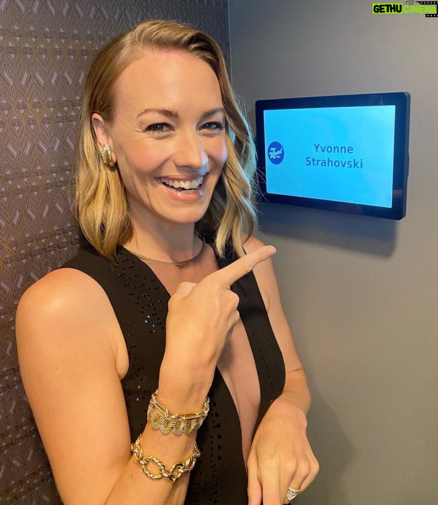 Yvonne Strahovski Instagram - @jimmykimmellive Tonight !! 💥💥💥