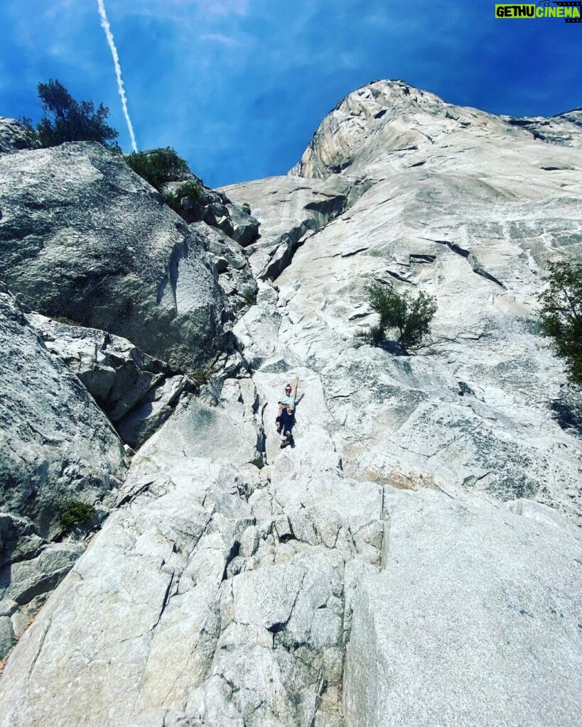 Yvonne Strahovski Instagram - No big deal I climbed El Cap just like @alexhonnold 💁🏼‍♀️ #yosemite #IdidntclimbElCap #thisisobviouslyajoke