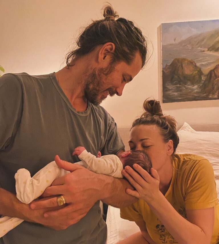 Yvonne Strahovski Instagram - Our third little (big!) boy thundered into the world at lightning speed, thank goodness Tim was there to catch our boy jussstttt as our amazing team made it into our home to help ♥️ such an unreal, intense, amazing experience I will never forget. Welcome my baby boy, we have been waiting for you & love you sooooo much ♥️