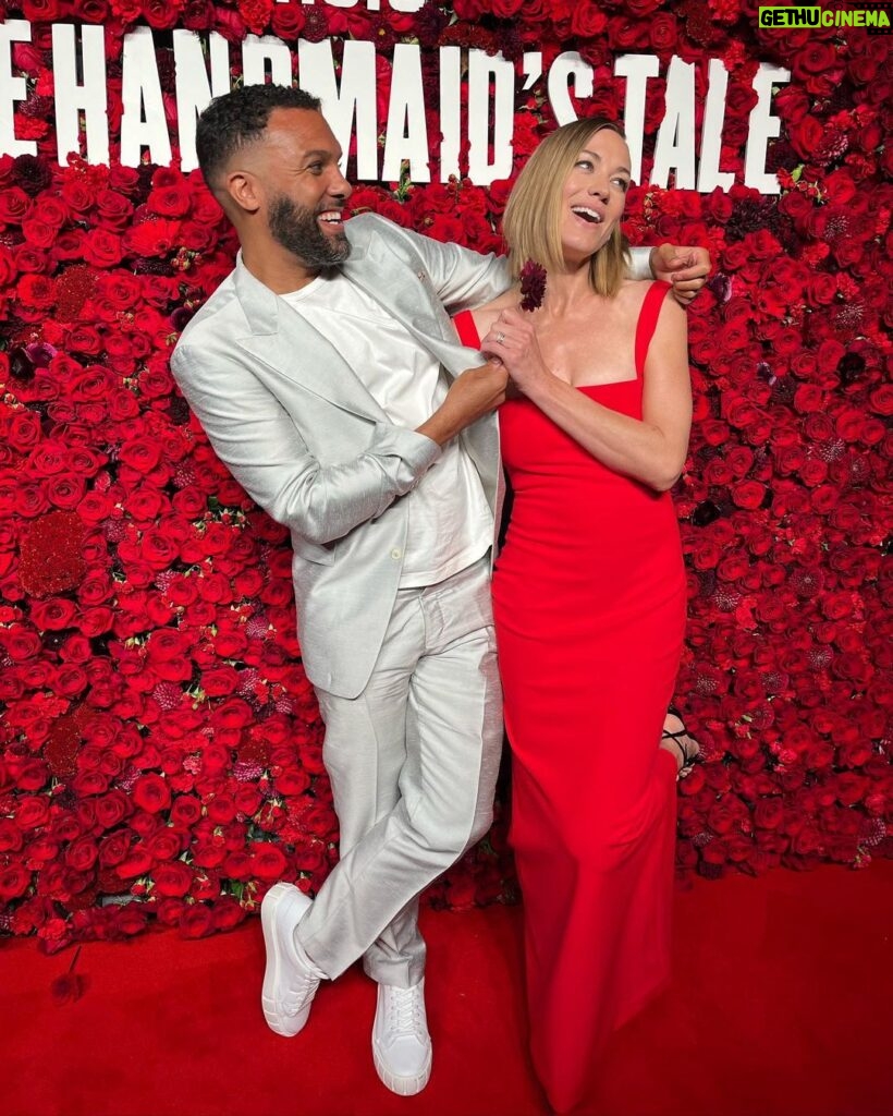 Yvonne Strahovski Instagram - And then we had us some more fun ♥️🌹💃🏼