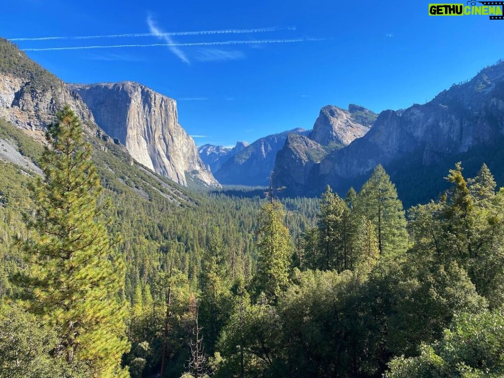 Yvonne Strahovski Instagram - #yosemite is STUNNING