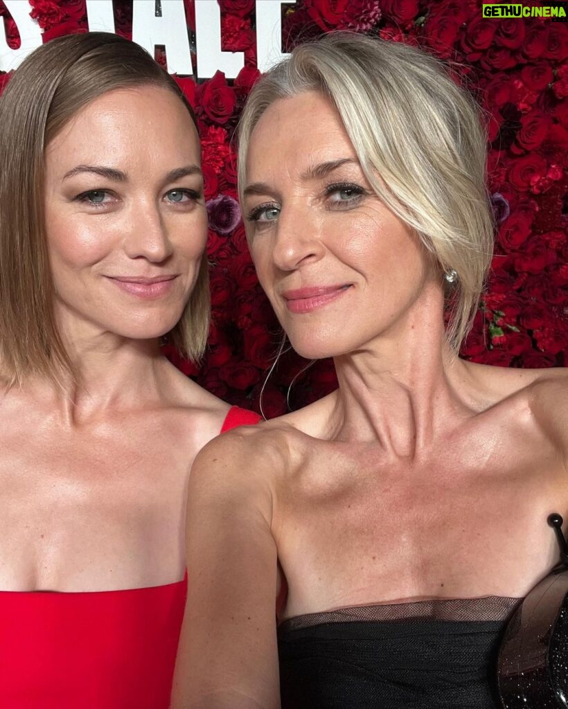 Yvonne Strahovski Instagram - And then we had us some more fun ♥️🌹💃🏼