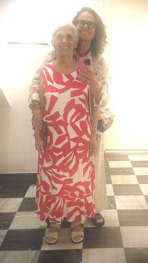 Zélia Duncan Instagram - "A vida leva e traz, a vida faz e refaz. Será que quer achar sua expressão mais simples?" (Wisnik)
Mãe.