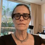 Zélia Duncan Instagram - ZD ZoionoZoio urgente . Sobre uma aula sinistra. o video a que me refiro, vc pode cer em @esquerdogata_79 , ou @manueladavila . A quem agradeço por terem postado, pois não é fácil não! Procurem ler o texto de @mlacombe. Acompanhem @ivebrabrussel Mostrem indignação em suas redes, em toda parte.