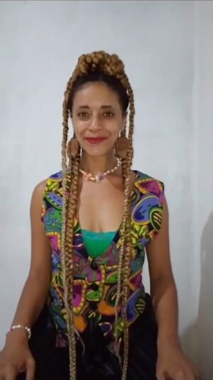 Zélia Duncan Instagram - Uma música-poesia em homenagem à Julieta Hernández composição (letra e música)  @isisferreira.arte ❤️ 
Queremos ouvir todas as vozes cantando:

#JulietaAteSempre

⚠️ Vamos apoiar a família de Julieta Hernández! ⚠️

Seguimos com a vaquinha aberta, agora o apoio é para dar suporte a família de Julieta, agradecemos as colaborações que foram feitas,  e vamos somando.
🔴 PayPal: sophialarouge@gmail.com
🔴 PIX: contato@circodisoladies.com.br

Todo valor arrecadado nessa conta será repassado a família.
Obrigada à todes!

Coletivo Julieta Presente: 
@pevermei
@palhacosalsicha
@circomuamba
@circodoasfalto
@circodisoladies
@guadalupemerki 

#julietapresente