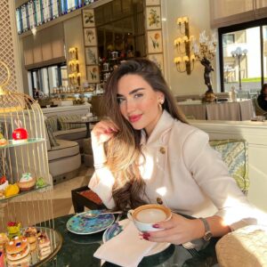 Zahraa Sami Instagram - 💛☕️✨