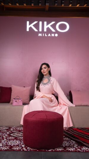 Zahraa Sami Instagram - Suhoor glam with @kikomilanoarabia , embrace the night with a touch of beauty 🩷💄

سحور مع #كيكو ، ليلة مليئة بالجمال.. 

#suhoor #kikomilano #makeup #ramadan 
📷: @aliahmed.ph