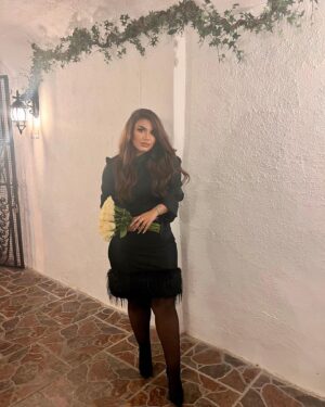 Zainab Ghazi Instagram - Stay real between all the fakes✨