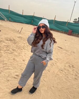 Zainab Ghazi Instagram - Obsessed with my self !