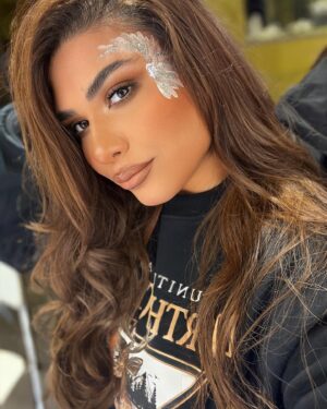 Zainab Ghazi Instagram - ‏النضج هو أن تأجل انهيارك لأنك تحس انه مو وقته.