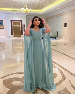 Zainab Ghazi Instagram - ‏كُن سند روحك... اتكئ على نفسك... قُم .