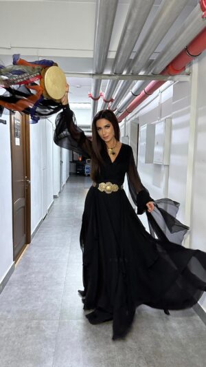 Zarifa Mgoyan Instagram - Настроение вечера💃🏻✨