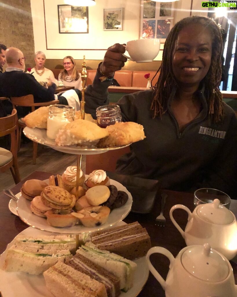 Zazie Beetz Instagram - Myself and mama drink TEA, okayyyy??? If you’re still ordering pumpkin spice lattes......girl, bye