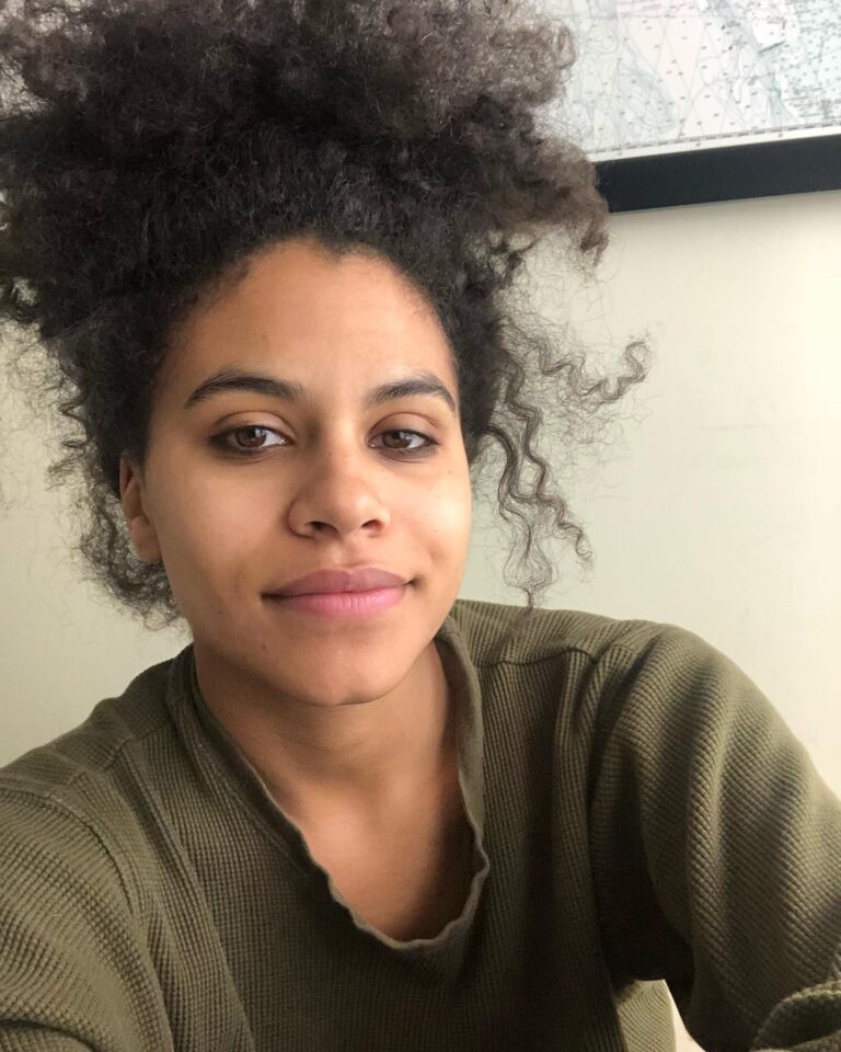 Zazie Beetz Instagram - Good morning, bumblebees. Sleepy, but it’s quiet and calm.