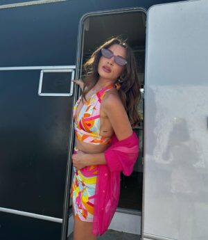 Zehra Yılmaz Instagram - 🐥🌸🕶️