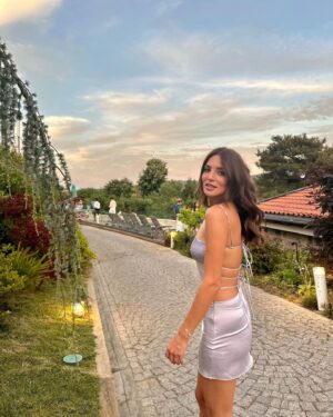 Zehra Yılmaz Instagram - 💜💙