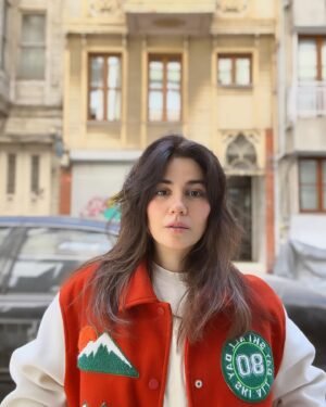 Zeynep Çamcı Thumbnail - 16.5K Likes - Top Liked Instagram Posts and Photos