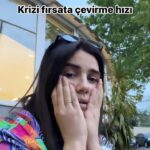 Zeynep Çamcı Instagram - Dünyanın en güzel videosu🎰📿